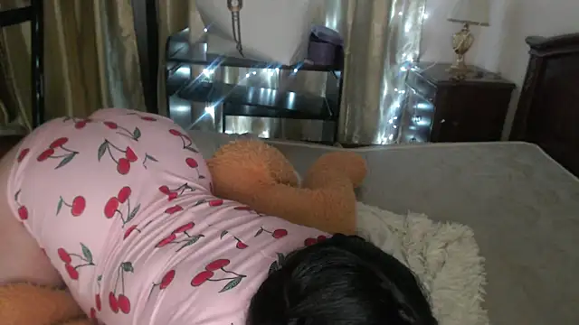 Snapshot of cutie_sakura chatting on 2, 3, 2025 cutie sakura online show from 2, 3, 2025