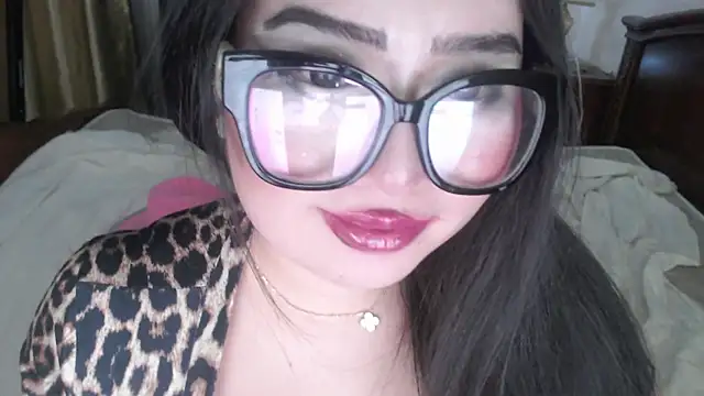 Snapshot of cutie_sakura chatting on 8, 3, 2025 cutie sakura online show from 8, 3, 2025