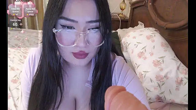 cutie sakura online show from 4, 2, 2026