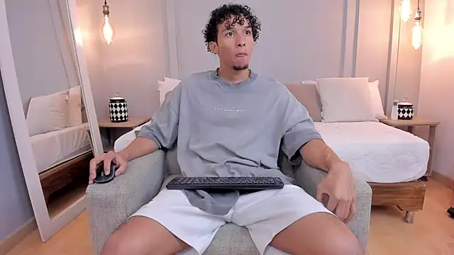 Dominick star online show from 31, 10, 2025