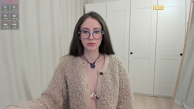 snowiie online show from 3, 10, 2025