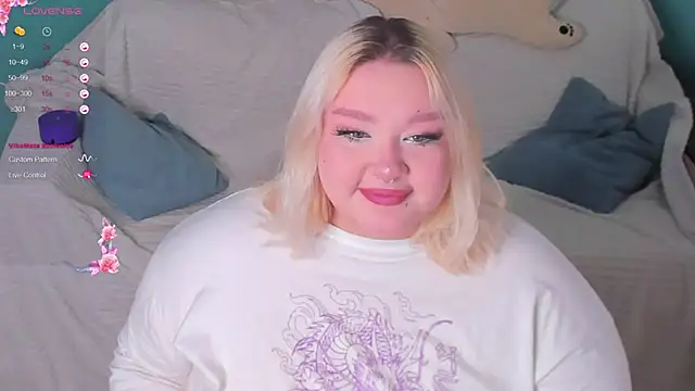 LilyBelll online show from 3, 2, 2025