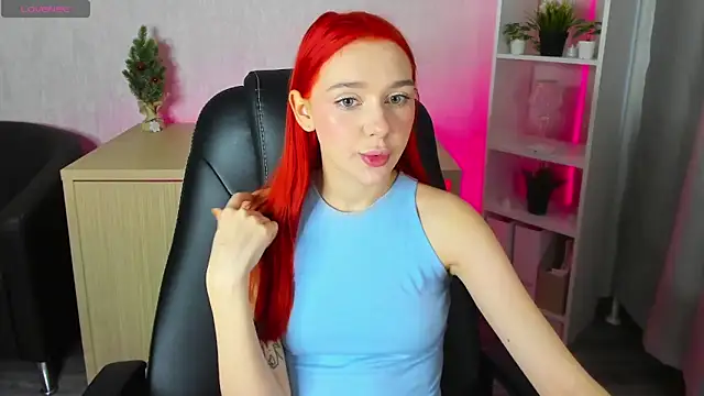 Snapshot of Lesi_Moonie01 chatting on 18, 12, 2024 Lesi Moonie01 online show from 18, 12, 2024