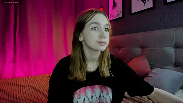 Lesi Moonie01 online show from 11, 2, 2026