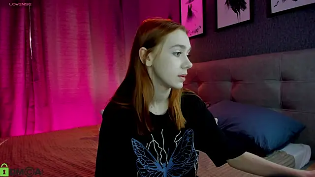 Lesi Moonie01 online show from 21, 4, 2026