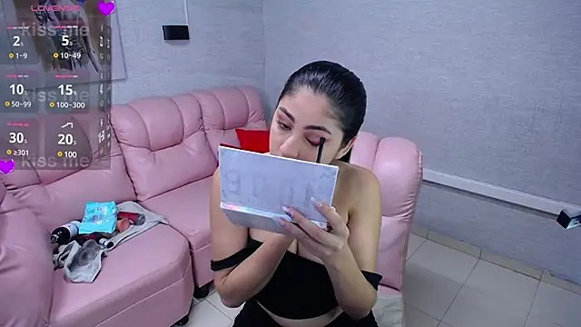 Alaya cute online show from 20, 1, 2025