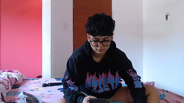 SHARLOTTE MORGAN online show from 1, 2, 2025