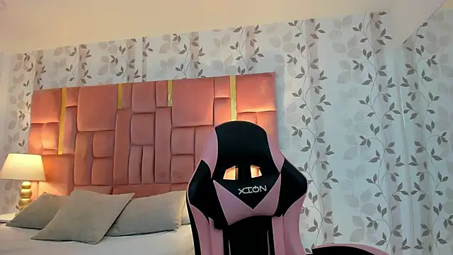 AmbarSantany online show from 1, 12, 2025