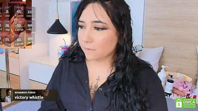 Megansttein  online show from 18, 9, 2025