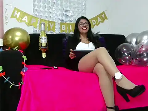 Snapshot of sasha-star11 chatting on 11, 1, 2025 sasha-star11 online show from 11, 1, 2025