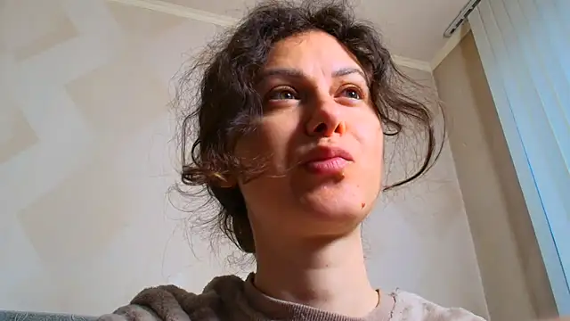 Snapshot of LeggyLover90 chatting on 13, 5, 2026 LeggyLover90 online show from 13, 5, 2026