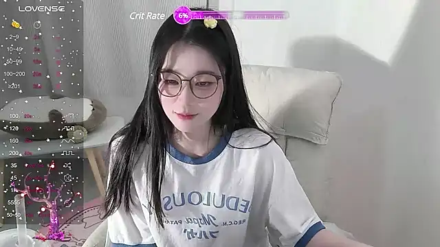 Snapshot of Yaooo-Asi chatting on 17, 12, 2024 Yaooo-Asi online show from 17, 12, 2024