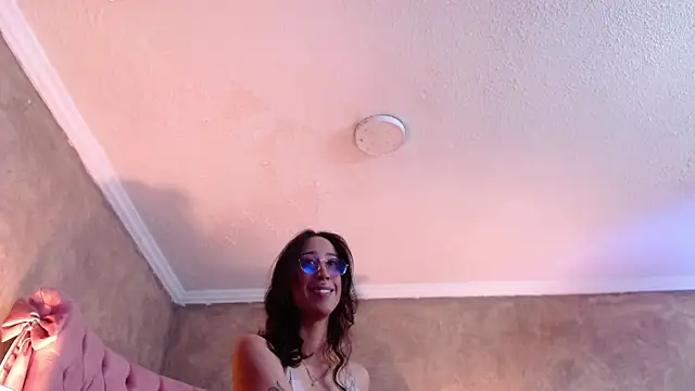 Snapshot of GabyPetit chatting on 8, 2, 2025 GabyPetit online show from 8, 2, 2025