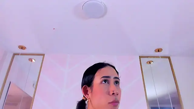 GabyPetit online show from 5, 12, 2025