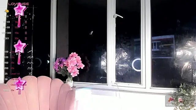 Snapshot of Megan_Lim chatting on 28, 12, 2024 Megan Lim online show from 28, 12, 2024