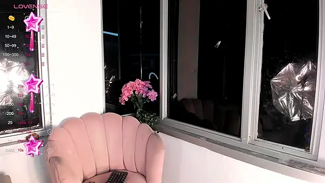 Snapshot of Megan_Lim chatting on 6, 1, 2025 Megan Lim online show from 6, 1, 2025