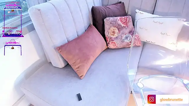 Snapshot of Megan_Lim chatting on 7, 3, 2025 Megan Lim online show from 7, 3, 2025