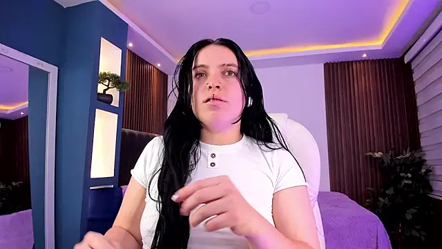 Lucy Smith2 online show from 29, 1, 2025