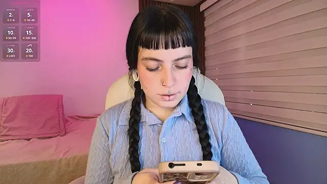 Lucy Smith2 online show from 29, 9, 2025