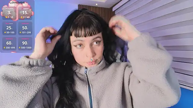 Lucy Smith2 online show from 30, 9, 2025