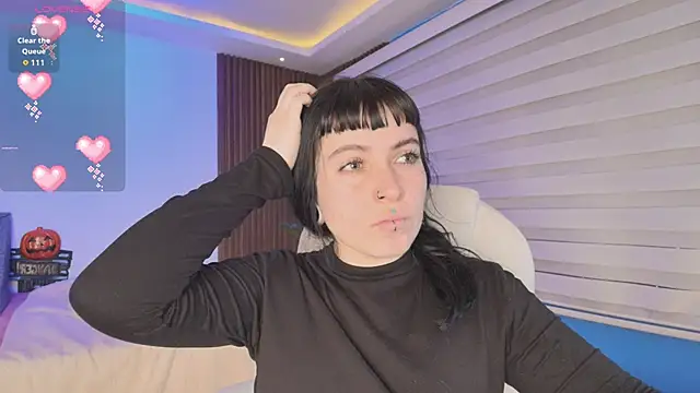 Lucy Smith2 online show from 6, 10, 2025