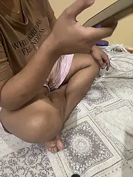 Snapshot of sissarahotty chatting on 9, 8, 2026 sissarahotty online show from 9, 8, 2026