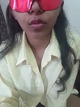 Snapshot of SurjS9 chatting on 7, 7, 2026 SurjS9 online show from 7, 7, 2026