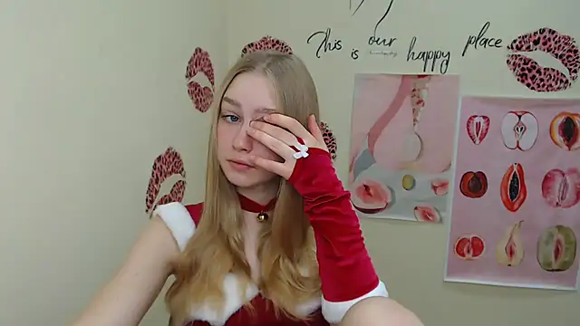 Snapshot of MademoiselleCl chatting on 27, 12, 2024 MademoiselleCl online show from 27, 12, 2024