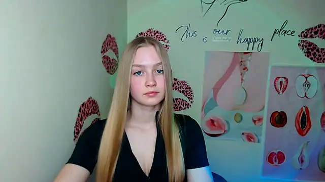 Snapshot of MademoiselleCl chatting on 15, 3, 2025 MademoiselleCl online show from 15, 3, 2025