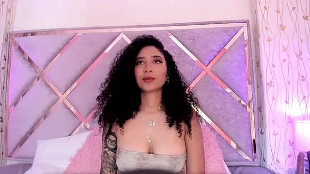 Snapshot of _lanna_jhonson_ chatting on 16, 1, 2025  lanna jhonson  online show from 16, 1, 2025