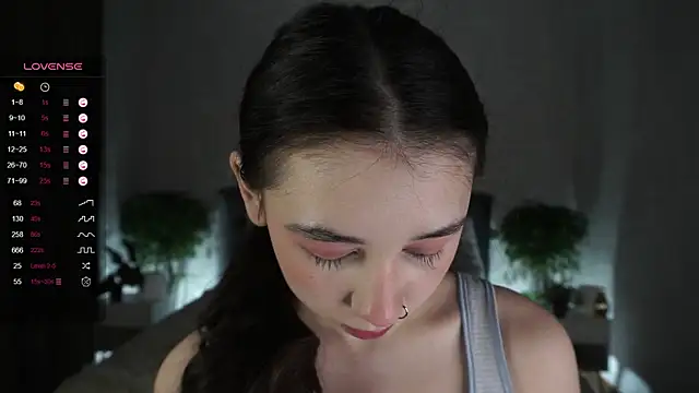 AislyEmbury online show from 15, 2, 2025