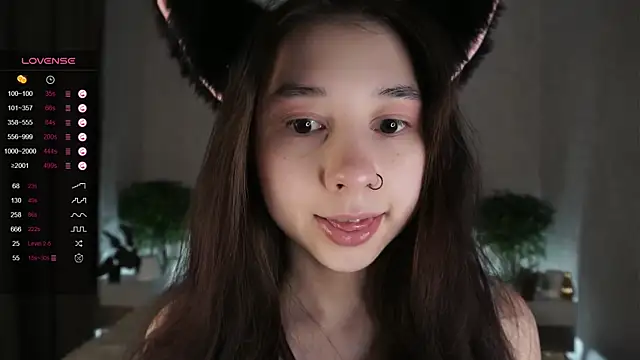 AislyEmbury online show from 16, 2, 2025