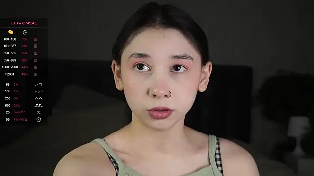 AislyEmbury online show from 2, 3, 2025