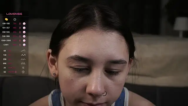 AislyEmbury online show from 5, 3, 2025