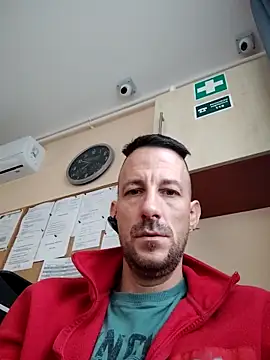 Snapshot of Inkazulu chatting on 1, 11, 2025 Inkazulu online show from 1, 11, 2025