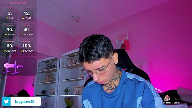 Snapshot of Ian_Castillo_ chatting on 24, 9, 2025 Ian Castillo online show from 24, 9, 2025