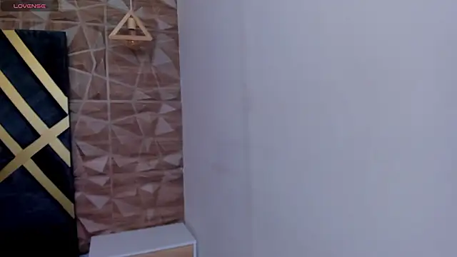 Ian Castillo  online show from 12, 3, 2026