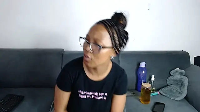 Snapshot of SZA_Doja chatting on 22, 2, 2026 SZA Doja online show from 22, 2, 2026