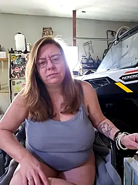 MsShelby40 online show from 28, 12, 2024