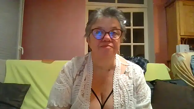 Vandeae44 online show from 23, 3, 2026