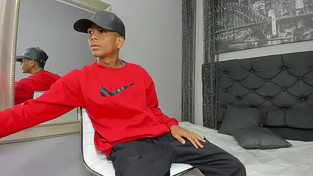 Hotkoljeixxx online show from 8, 1, 2025