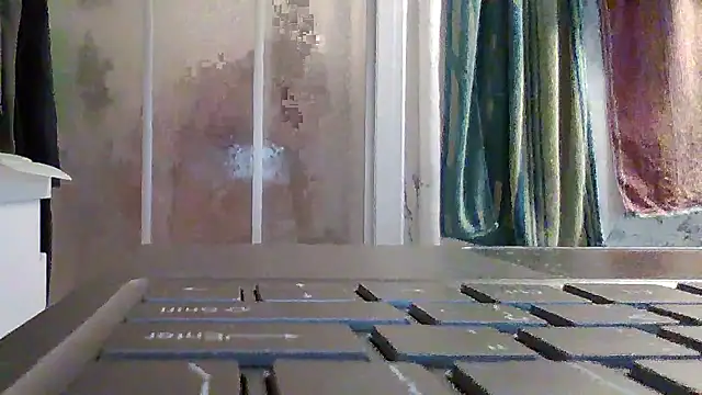 Snapshot of FROL83 chatting on 22, 4, 2026 FROL83 online show from 22, 4, 2026