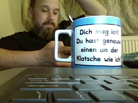 Snapshot of FROL83 chatting on 25, 4, 2026 FROL83 online show from 25, 4, 2026