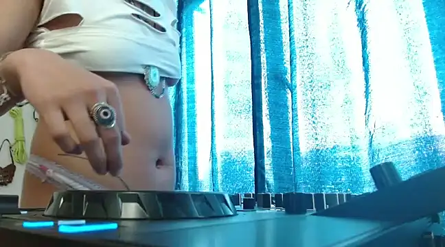 fenixmfx19 online show from 9, 1, 2025