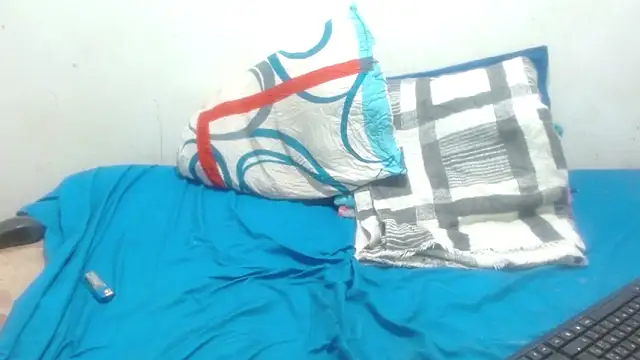 damian bottom bigcock online show from 25, 10, 2025