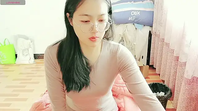 luoxuwen online show from 19, 1, 2025