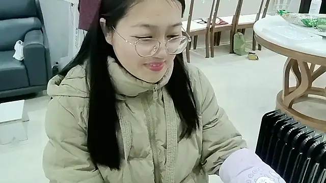 luoxuwen online show from 20, 2, 2025