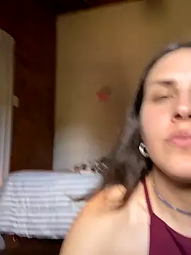 isadelasestrellas online show from 21, 11, 2025