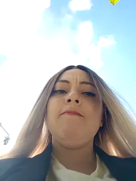 madelaine- online show from 14, 9, 2025