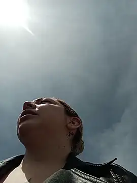 madelaine- online show from 4, 2, 2026